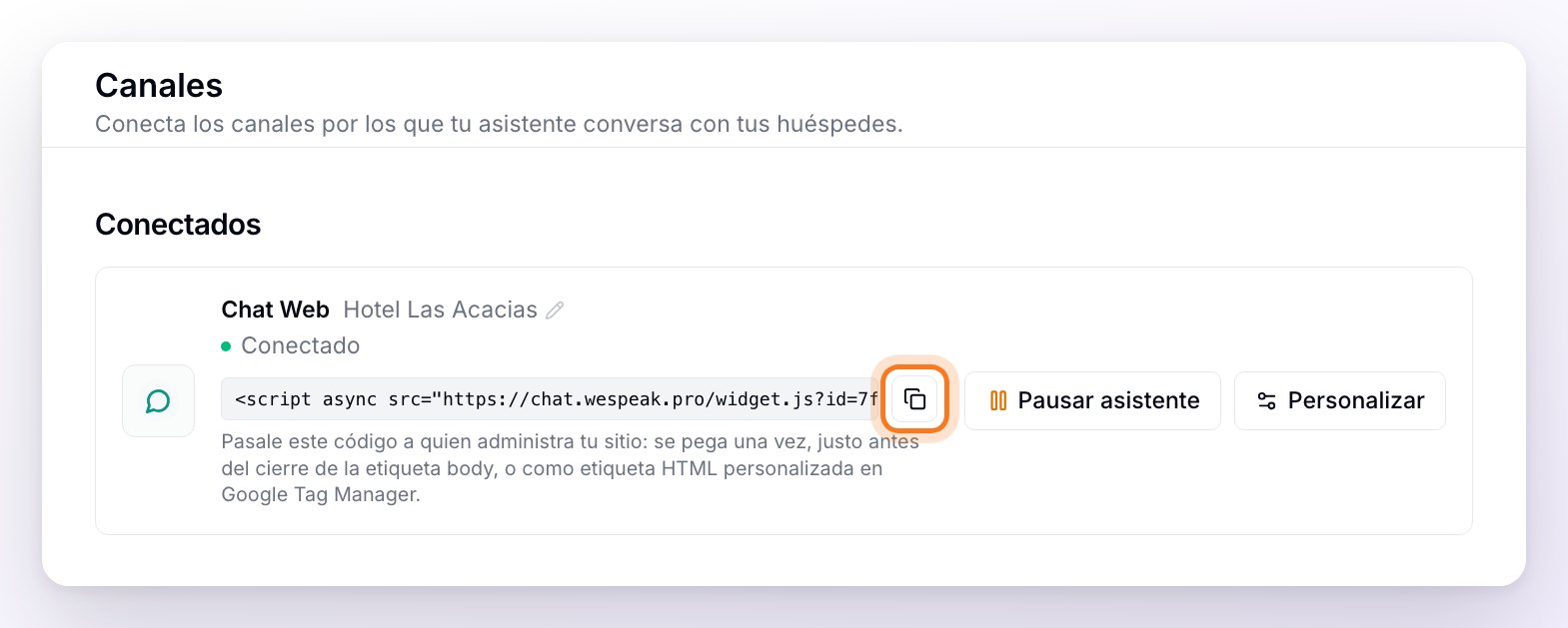 La tarjeta Chat Web en Canales, con el código de instalación y su botón de copiar señalado