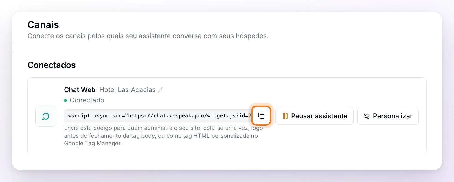 O cartão Chat Web em Canais, com o código de instalação e o botão de copiar destacado