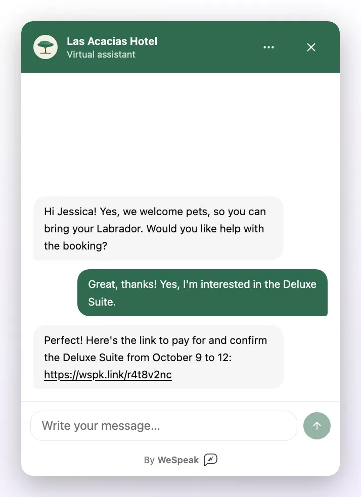 Chat Web open: someone on the team replies to the visitor and sends her the payment link for the Deluxe Suite, shown as a link she can tap
