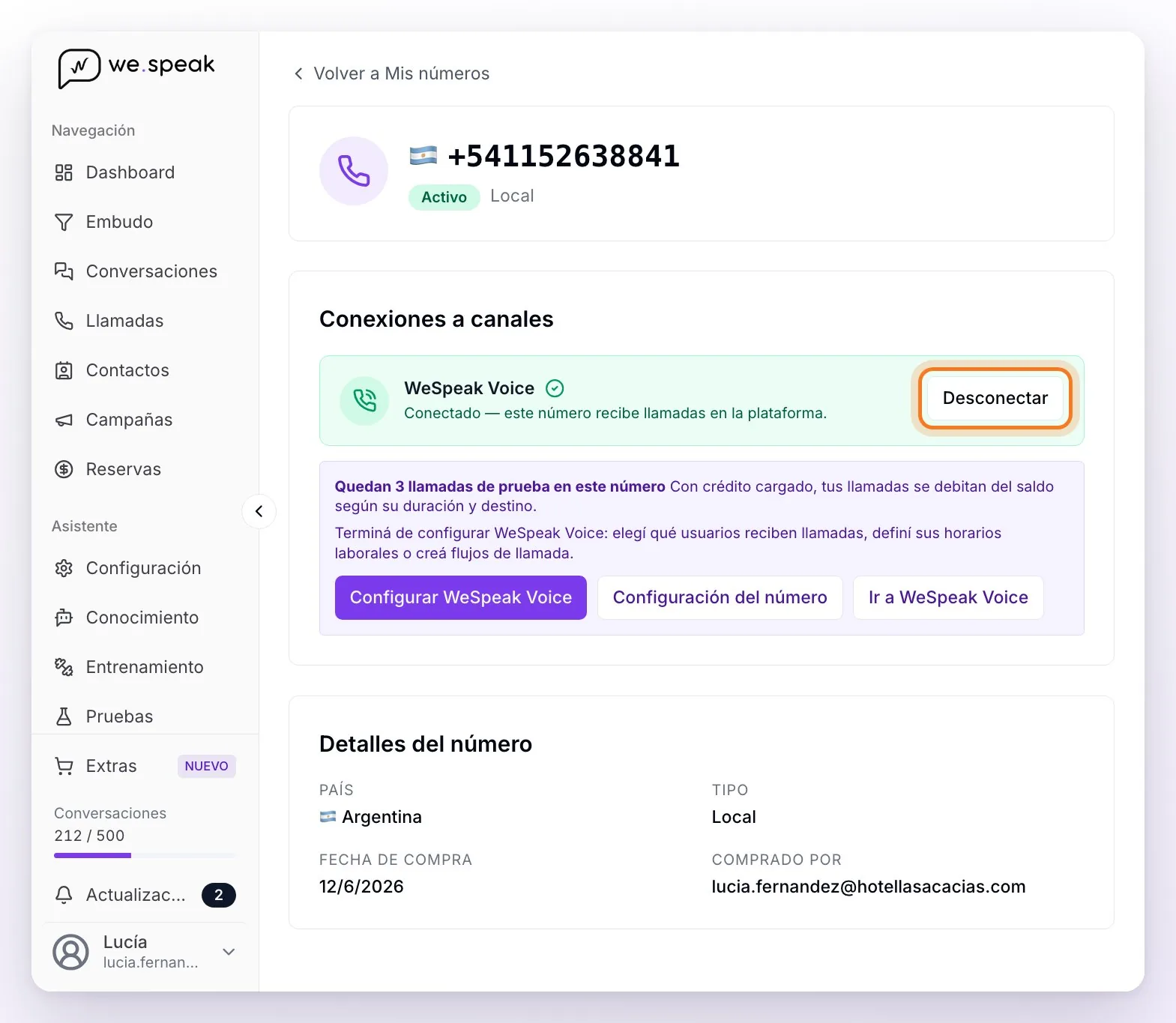 El detalle de un número en Canales: el estado Activo, el bloque Conexiones a canales con WeSpeak Voice conectado y el botón Desconectar señalado, las llamadas de prueba con los accesos a la configuración y los detalles del número