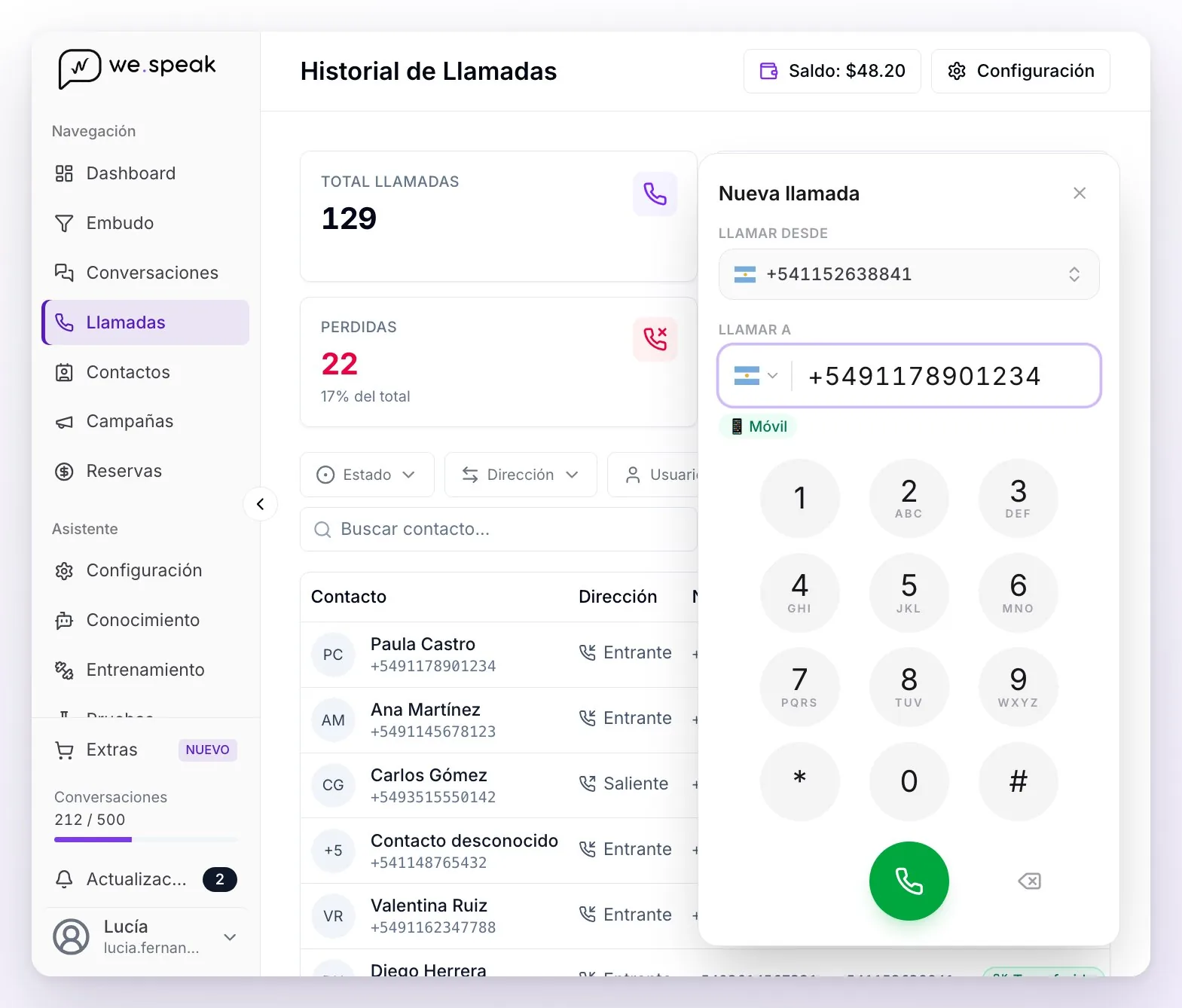 El marcador Nueva llamada abierto en la sección Llamadas: Llamar desde con el número del hotel, el número de destino con su bandera y el chip Móvil, el teclado y el botón para llamar